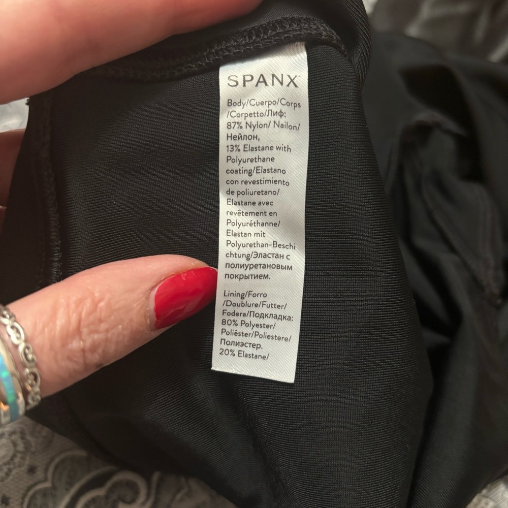 Spanx Faux Leather Moto Leggings EUC - Picture 13 of 16